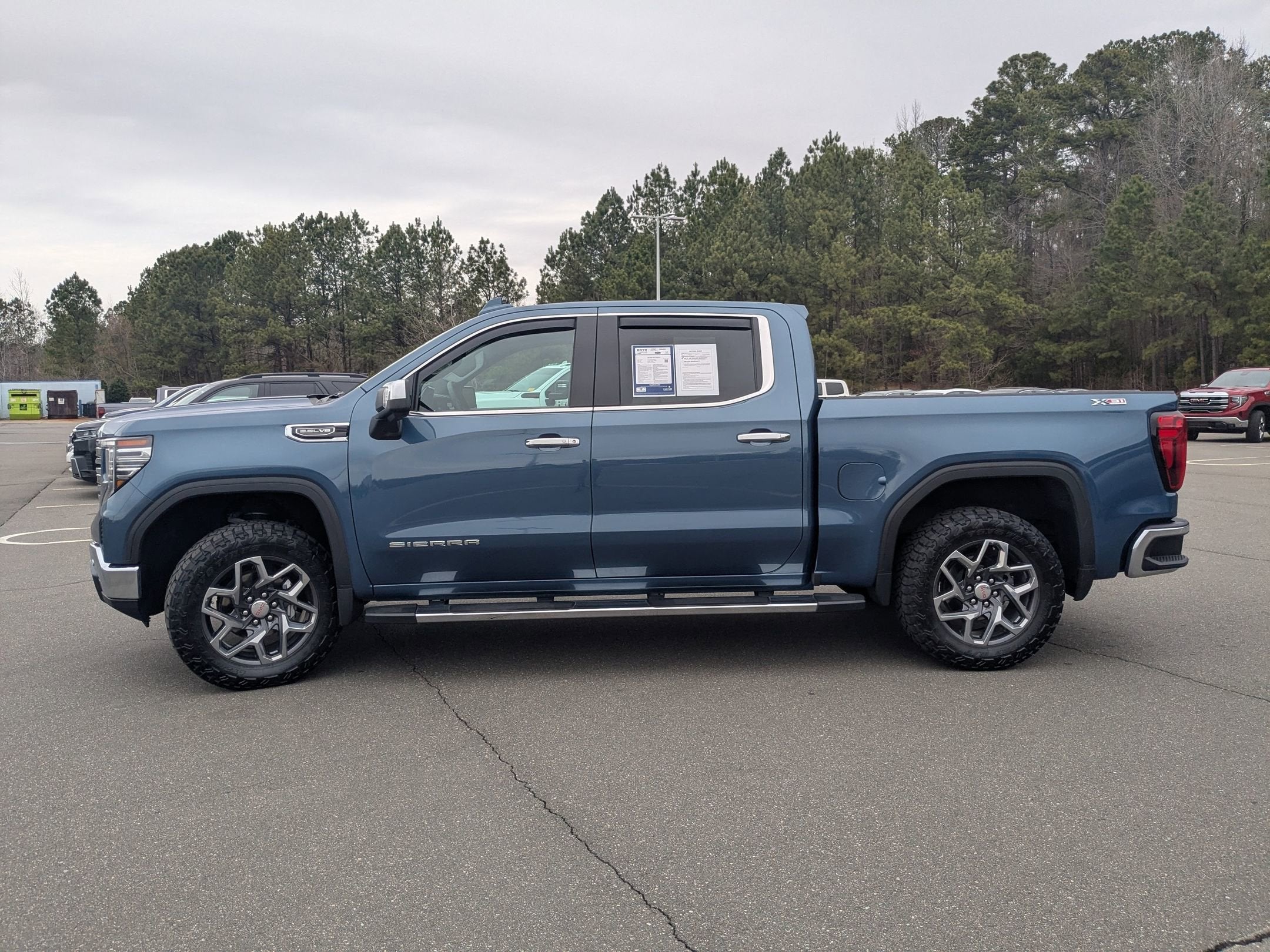 2024 GMC Sierra 1500 SLT