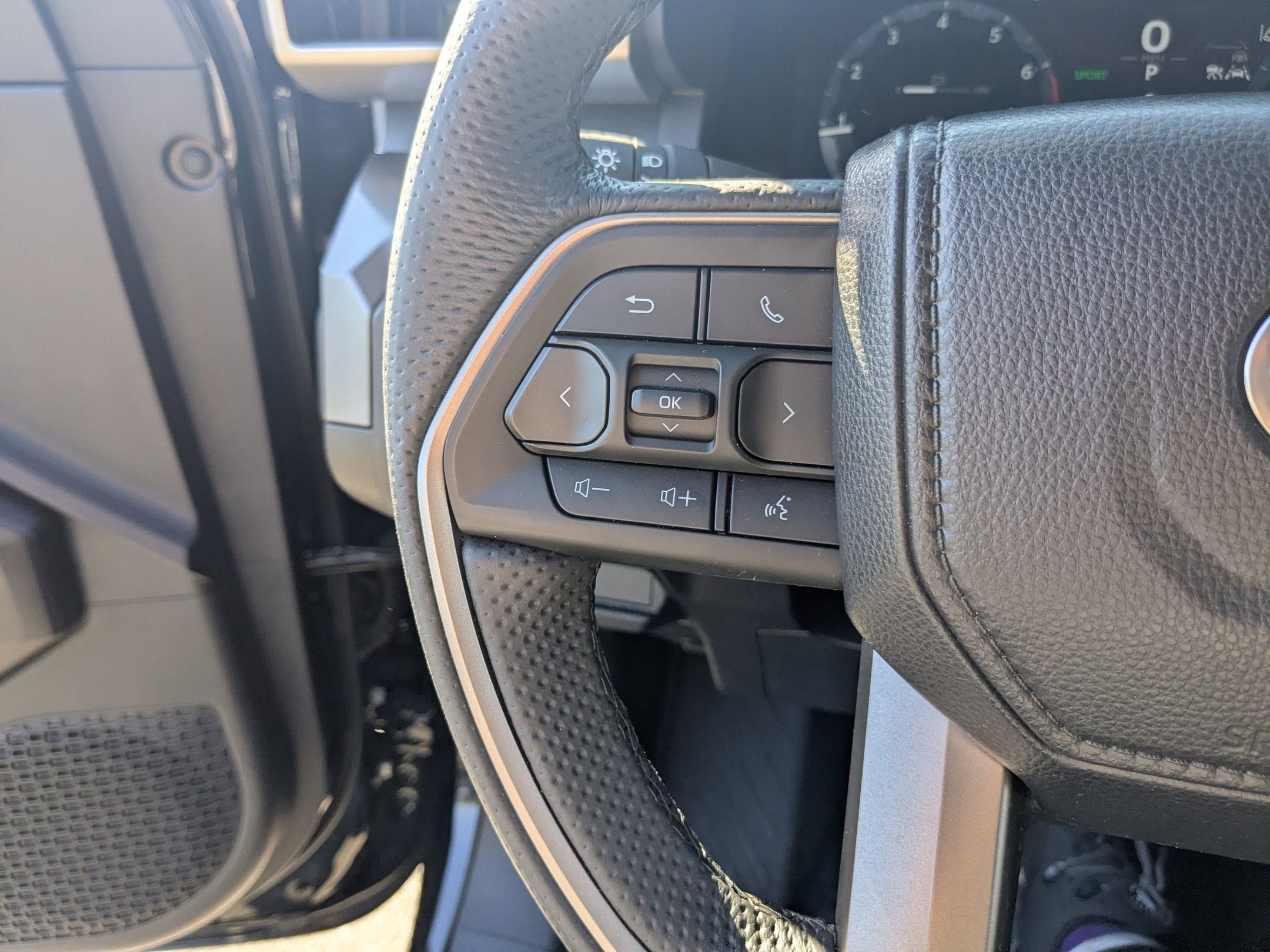 2025 Toyota Tacoma 4WD SR