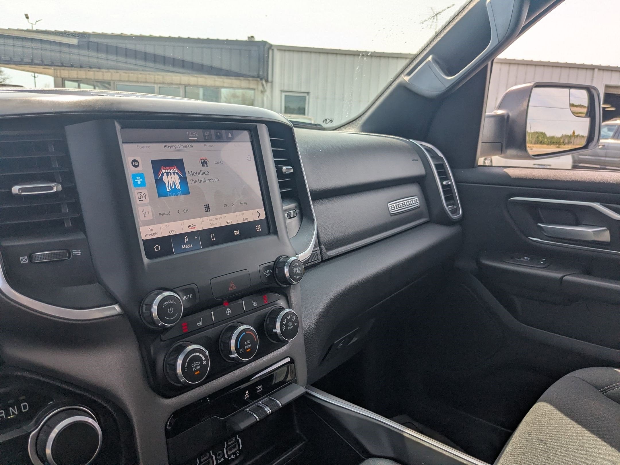 2023 RAM 1500 Big Horn Crew Cab 4x2 5'7' Box