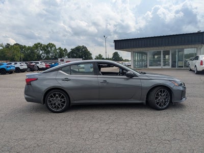 2023 Nissan Altima SR VC-Turbo FWD