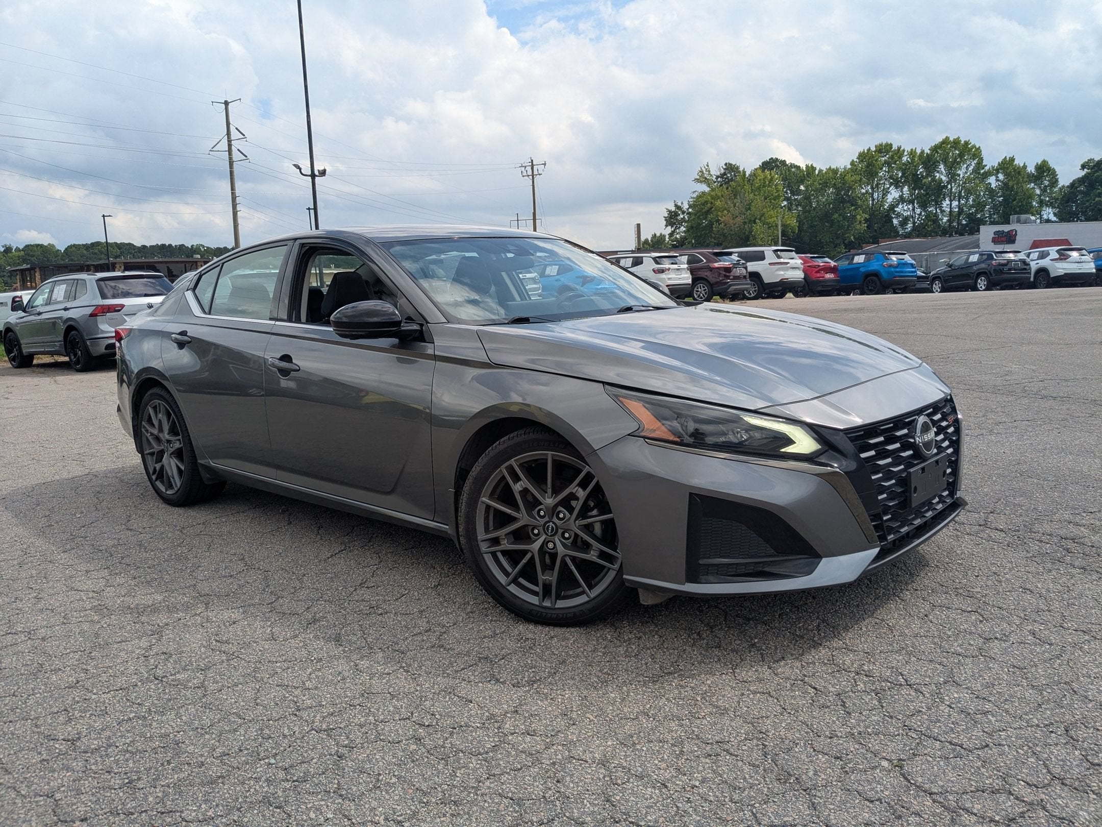 2023 Nissan Altima SR VC-Turbo FWD
