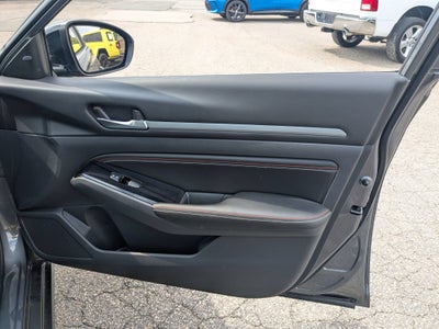 2023 Nissan Altima SR VC-Turbo FWD