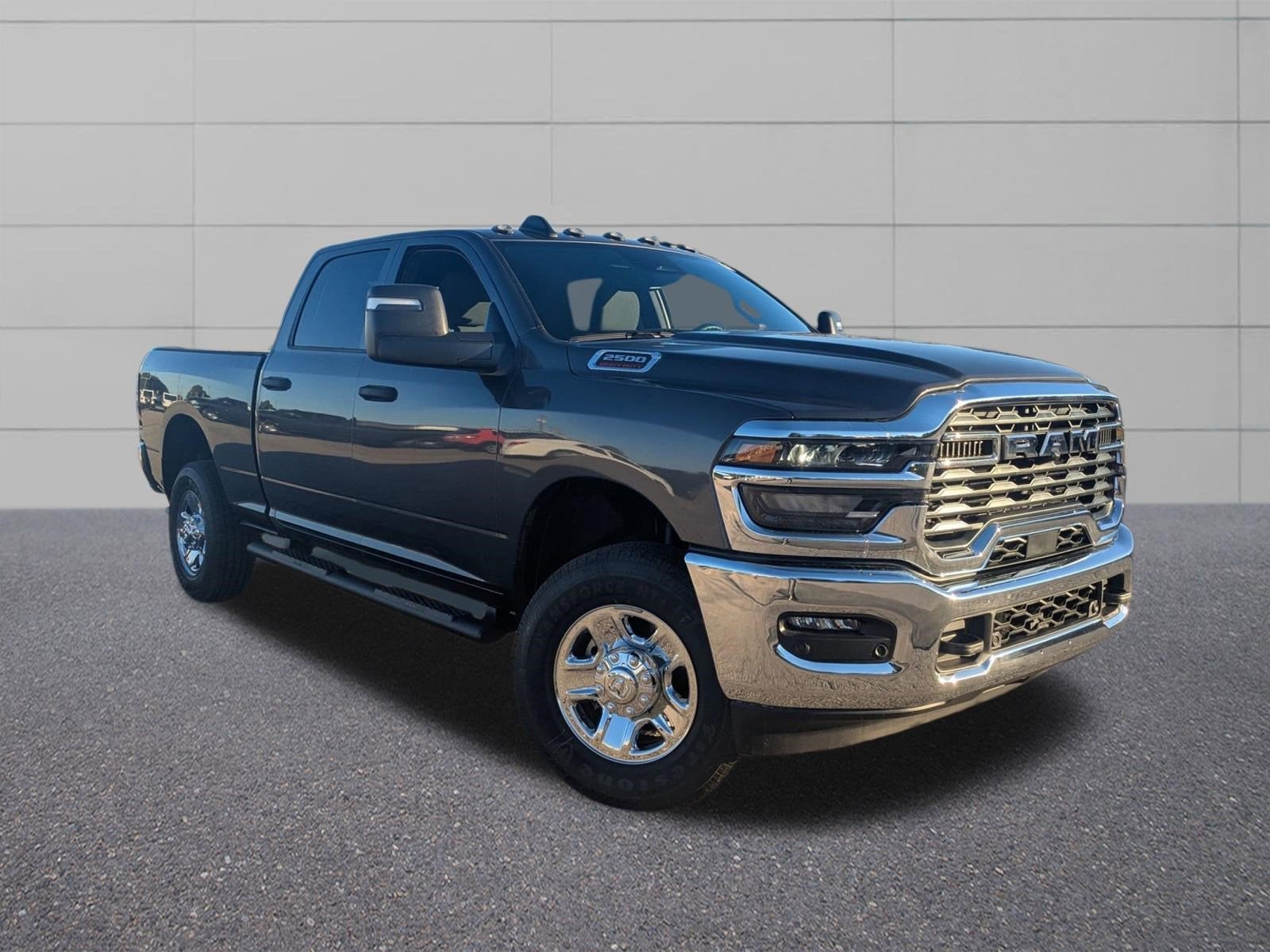 2026 RAM 2500 Tradesman Crew Cab 4x4 6'4' Box