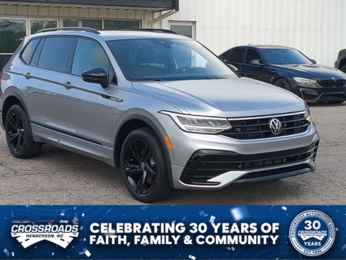 2023 Volkswagen Tiguan SE R-Line Black