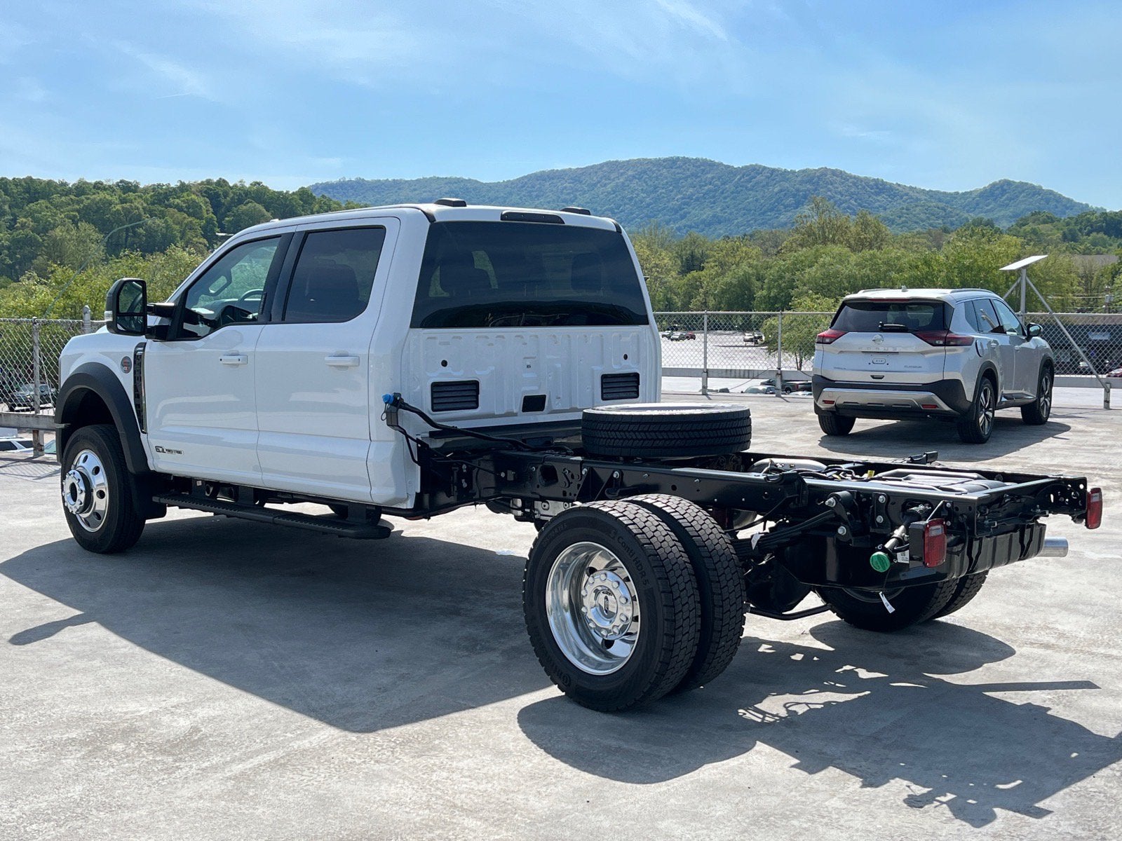2026 Ford Super Duty F-450 DRW LARIAT