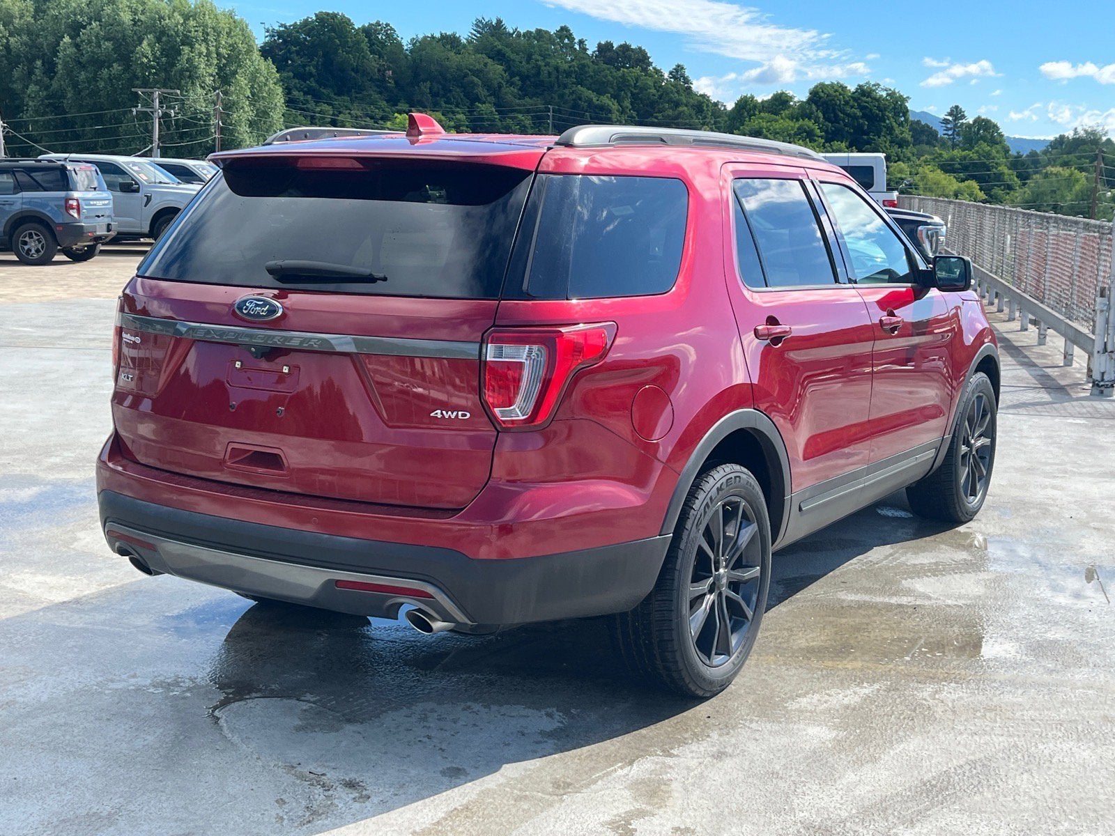 2017 Ford Explorer XLT