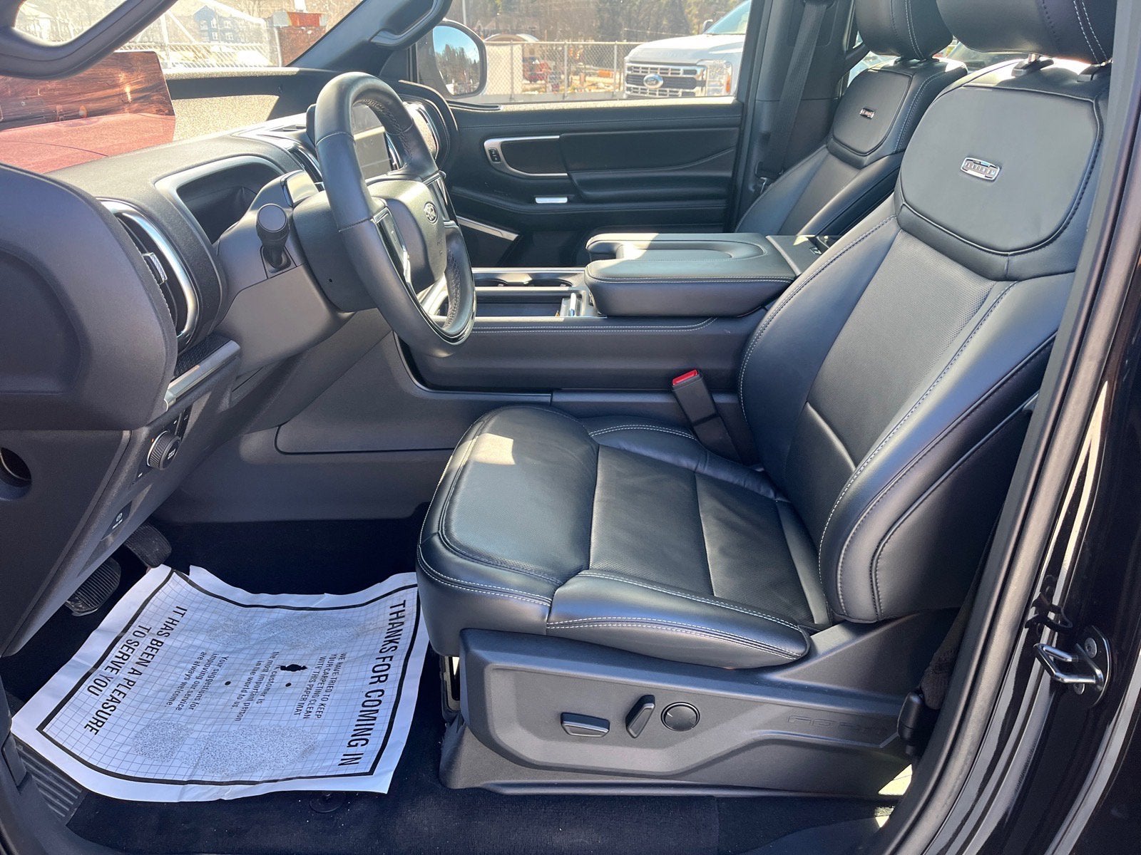 2025 Ford Expedition Platinum