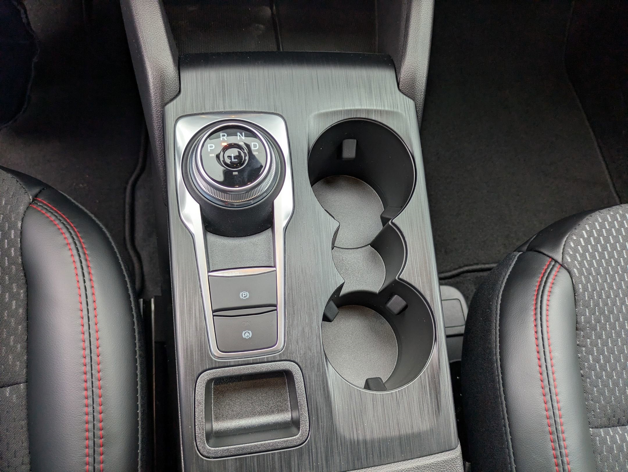 2025 Ford Escape ST-Line - Crossroads Courtesy Demo