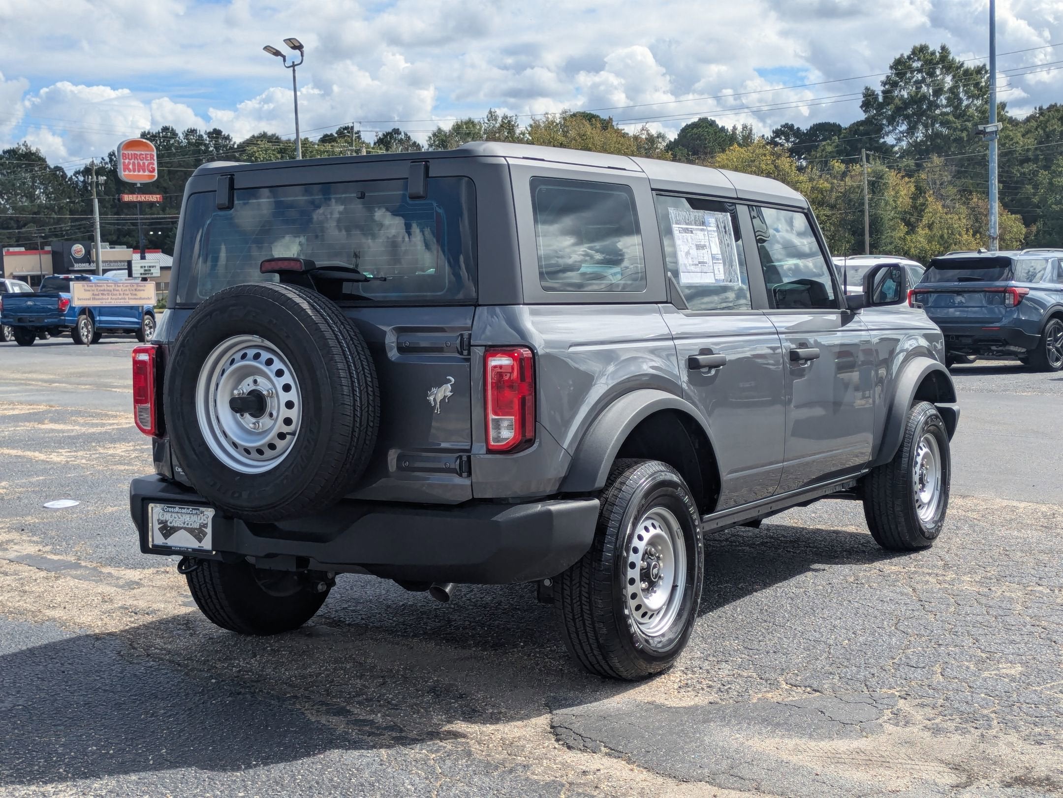 2025 Ford Bronco Base - Crossroads Courtesy Demo