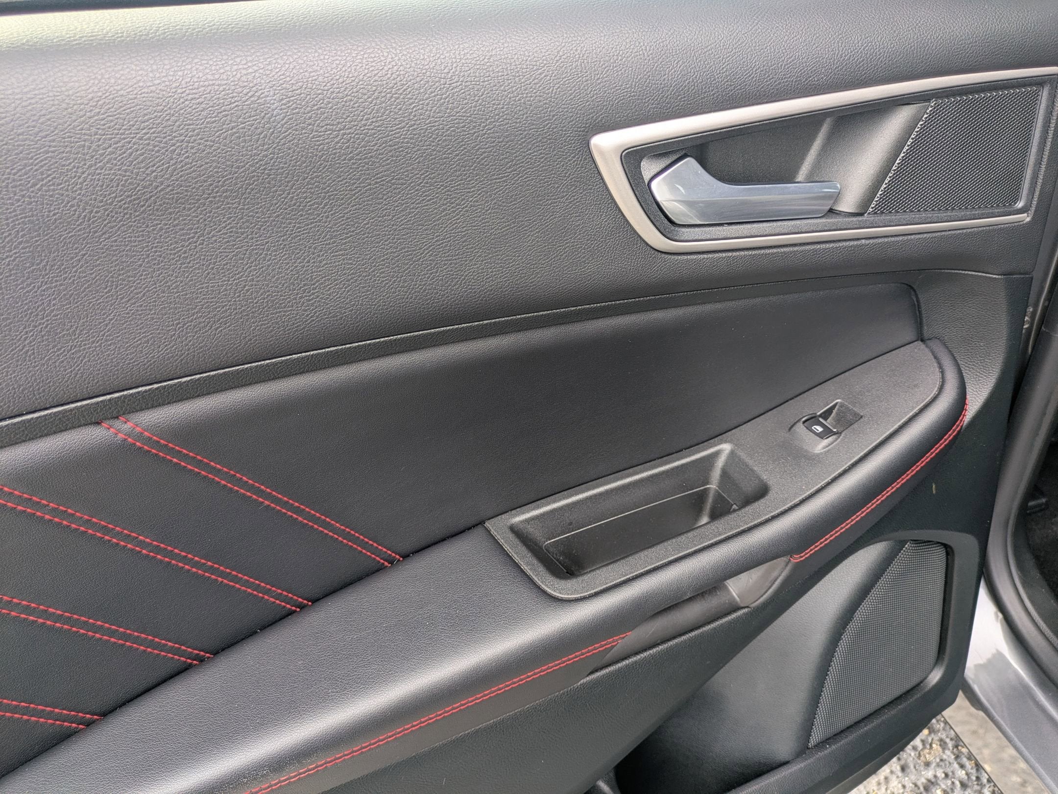 2022 Ford Edge ST Line