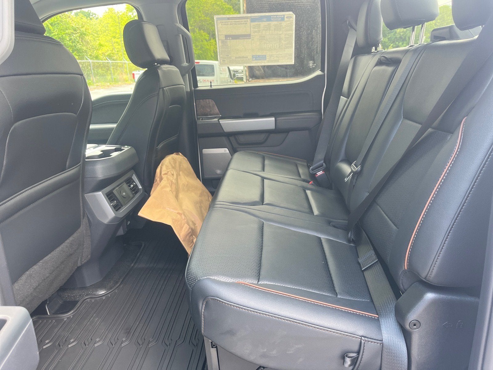 2026 Ford Super Duty F-350 DRW LARIAT