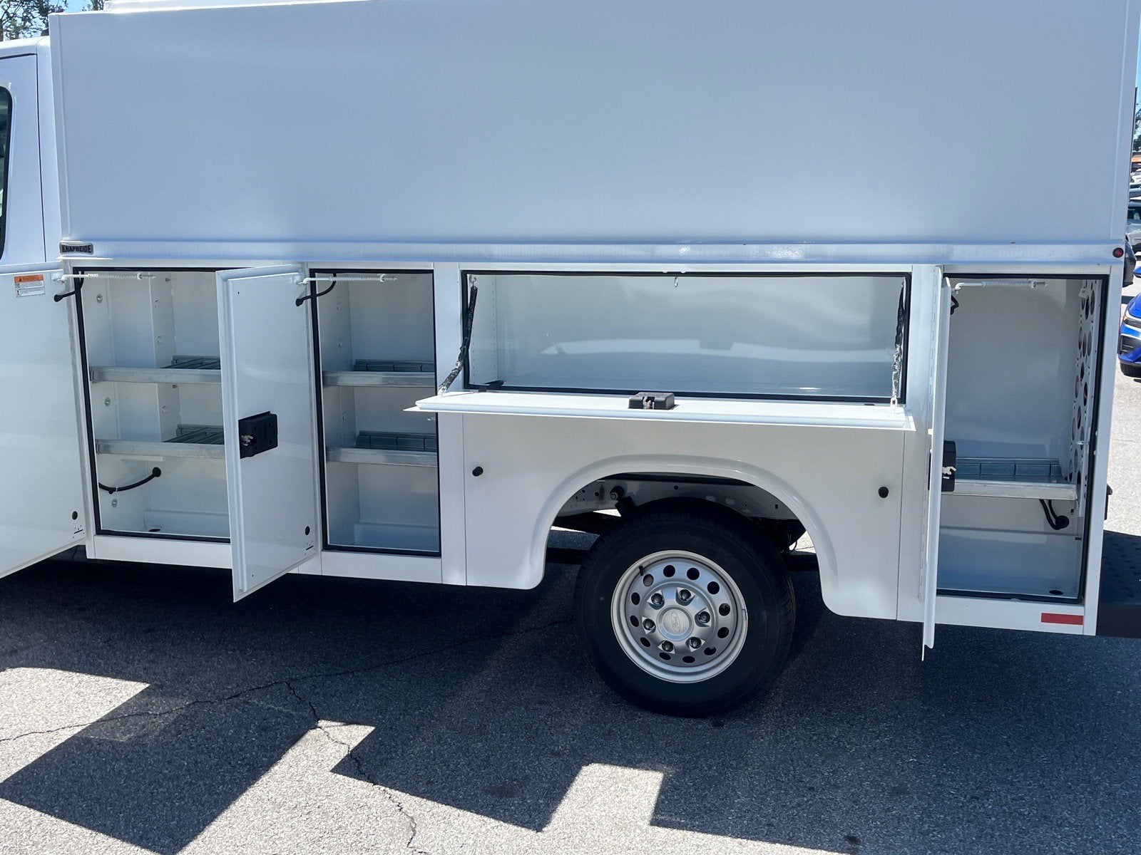 2024 Ford Transit Cutaway 350