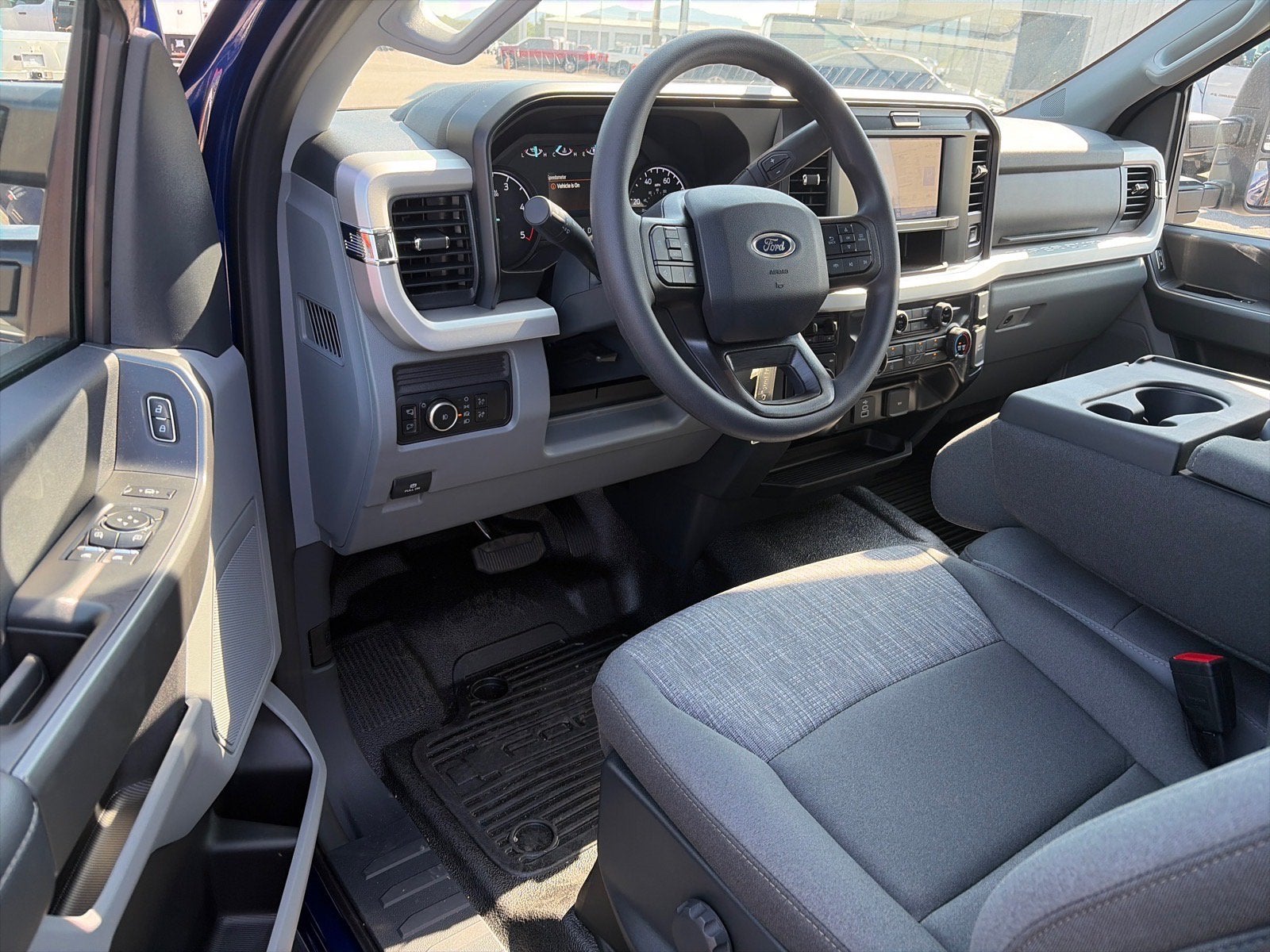 2026 Ford Super Duty F-550 DRW XLT DRW