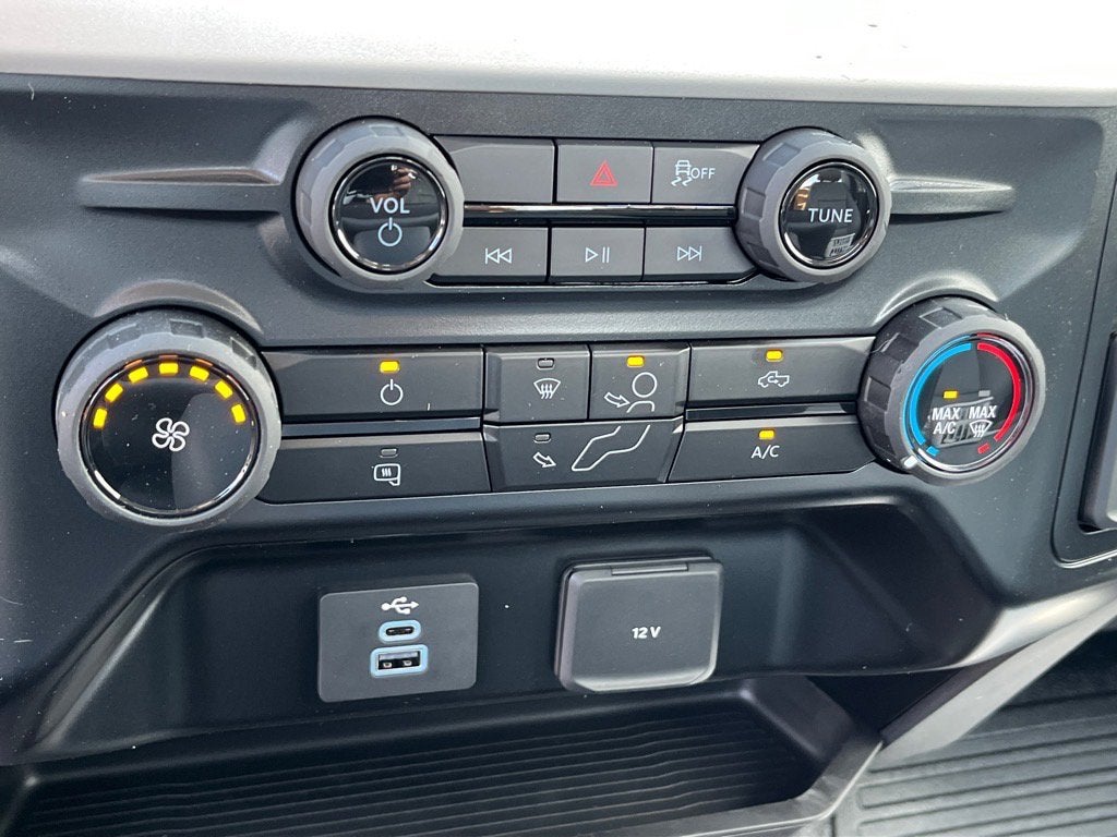 2025 Ford Super Duty F-550 DRW XL DRW