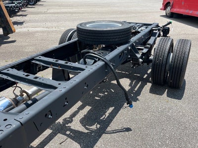 2025 Ford Super Duty F-550 DRW XL DRW