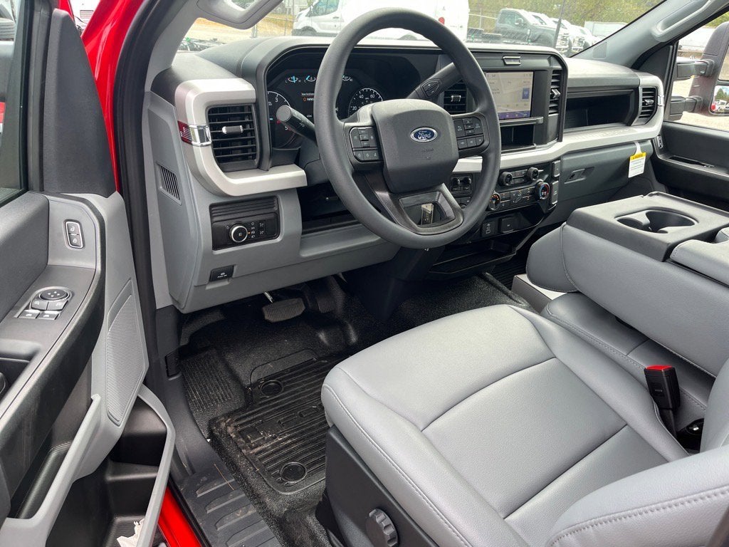 2026 Ford Super Duty F-550 DRW XL DRW