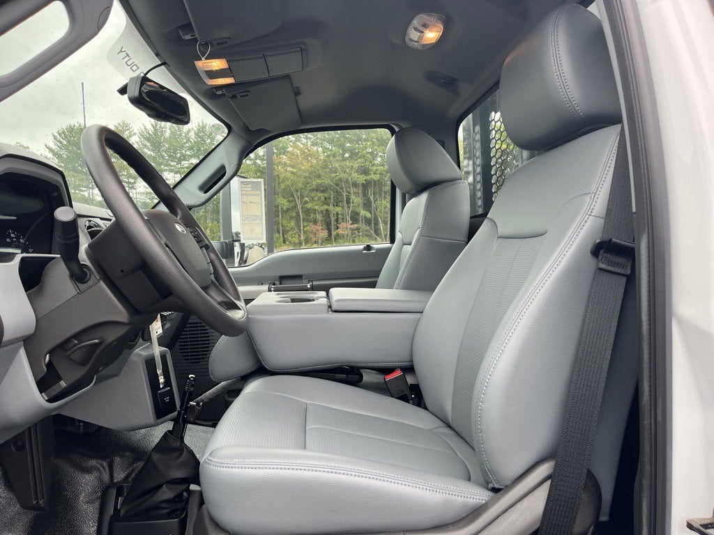 2025 Ford F-650SD Base