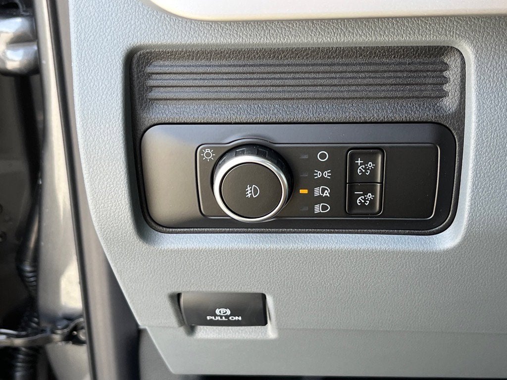 2025 Ford Super Duty F-350 DRW XL