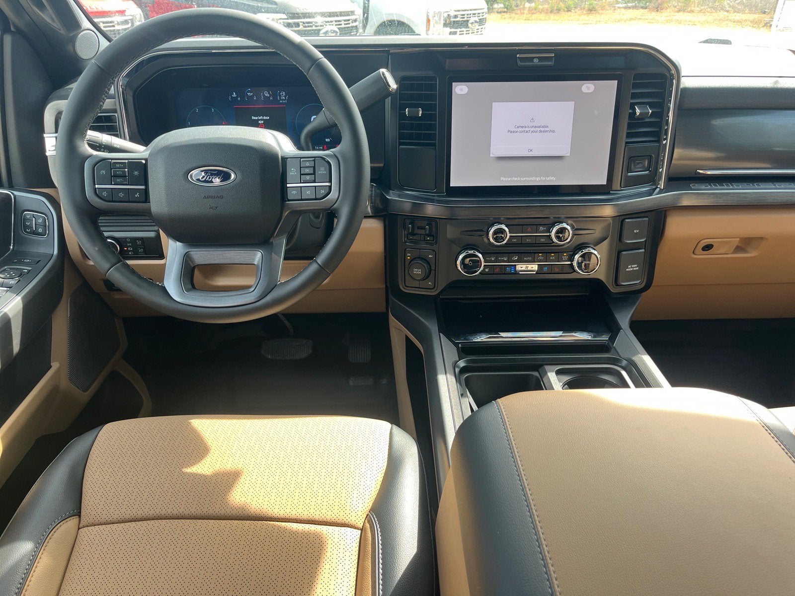 2026 Ford Super Duty F-550 DRW Lariat DRW