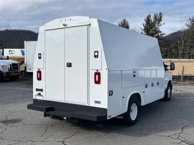 2026 Ford E-Series Cutaway Base Cutaway
