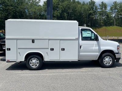 2025 Ford E-Series Cutaway Base Cutaway