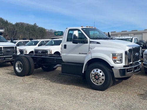 2026 Ford F-750SD Base