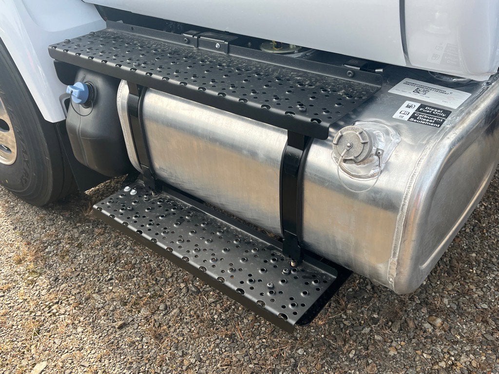 2026 Ford F-750SD Base