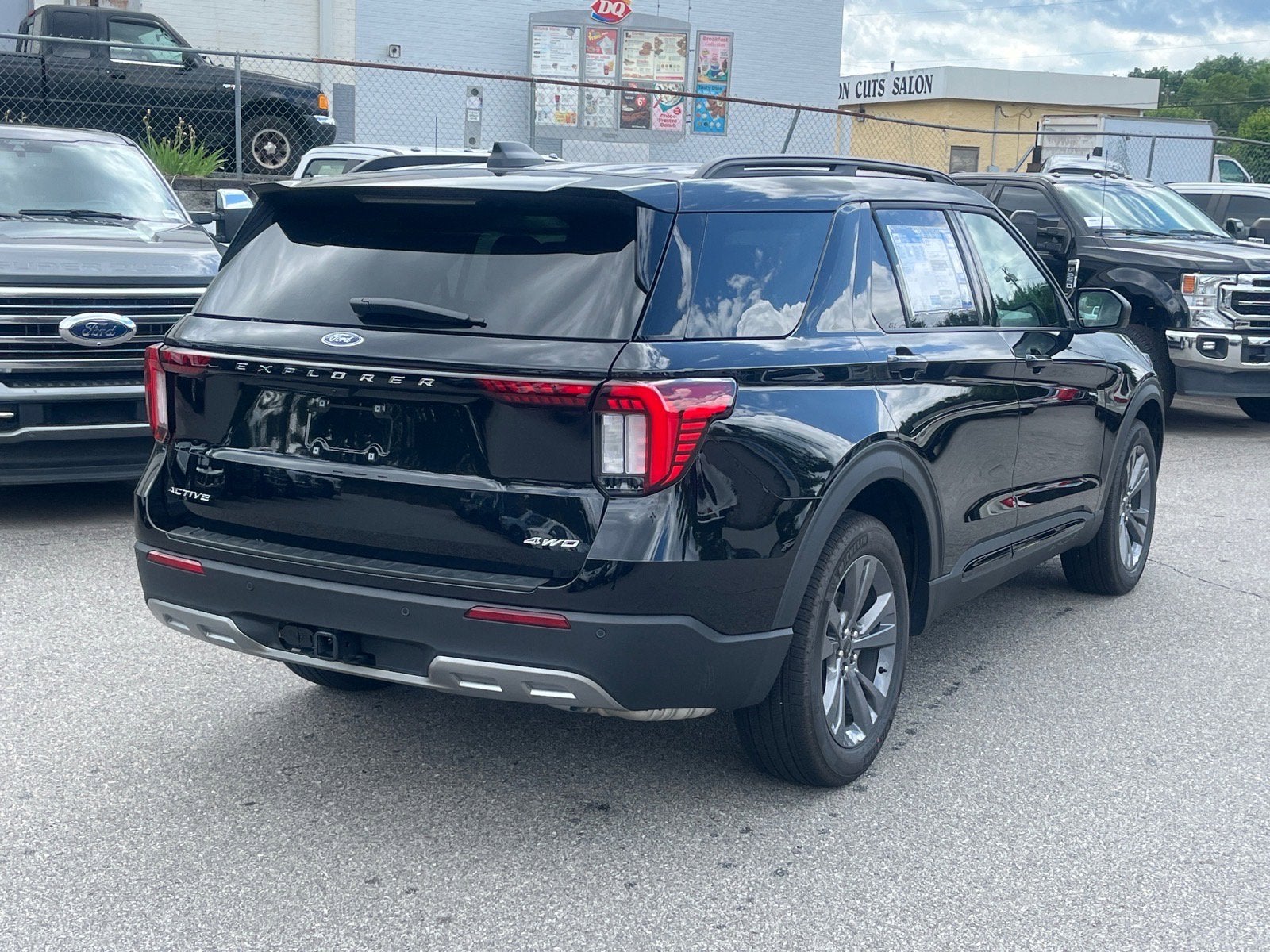 2026 Ford Explorer Active w/200A Pkg