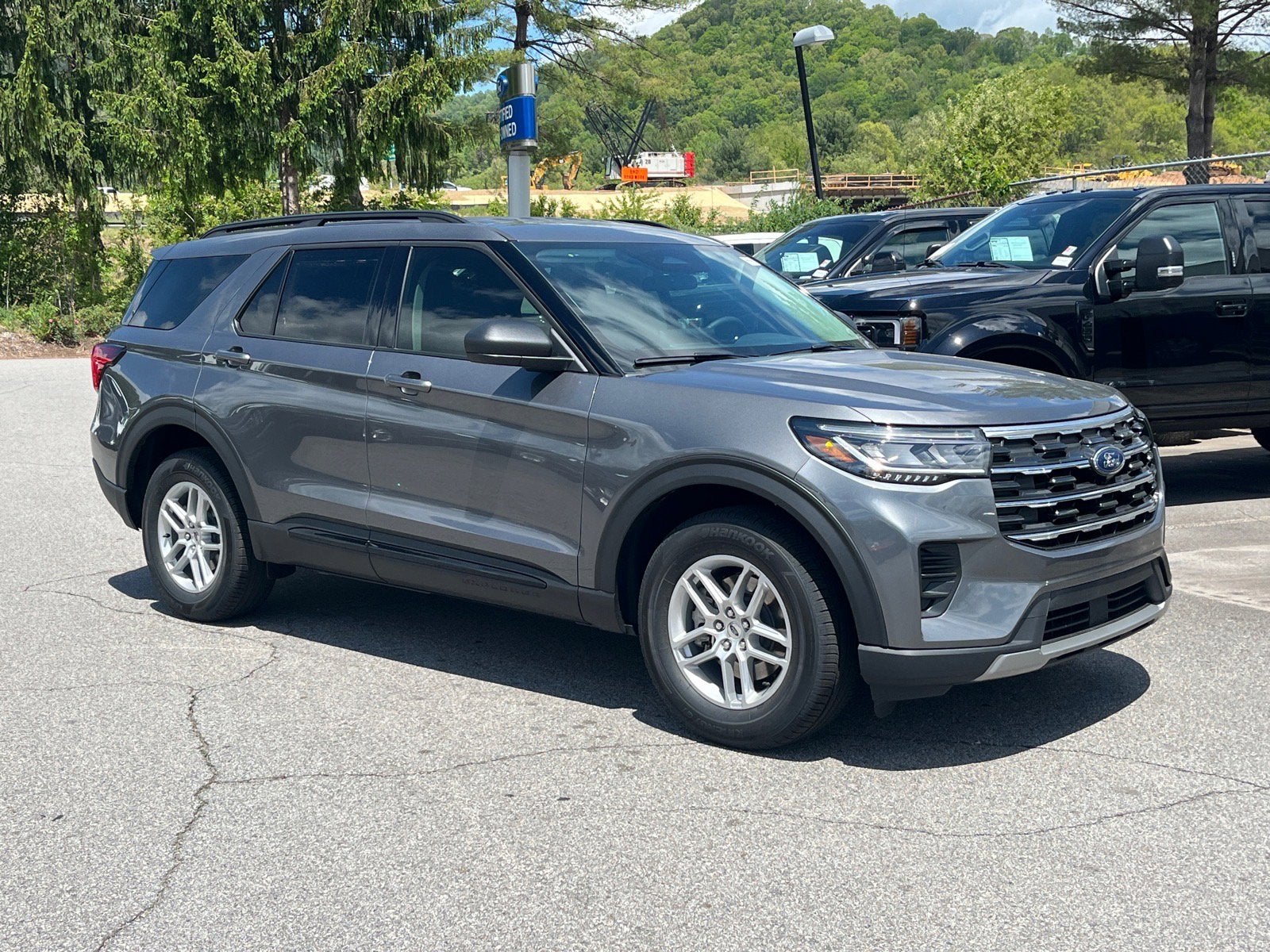 2026 Ford Explorer Active w/200A Pkg