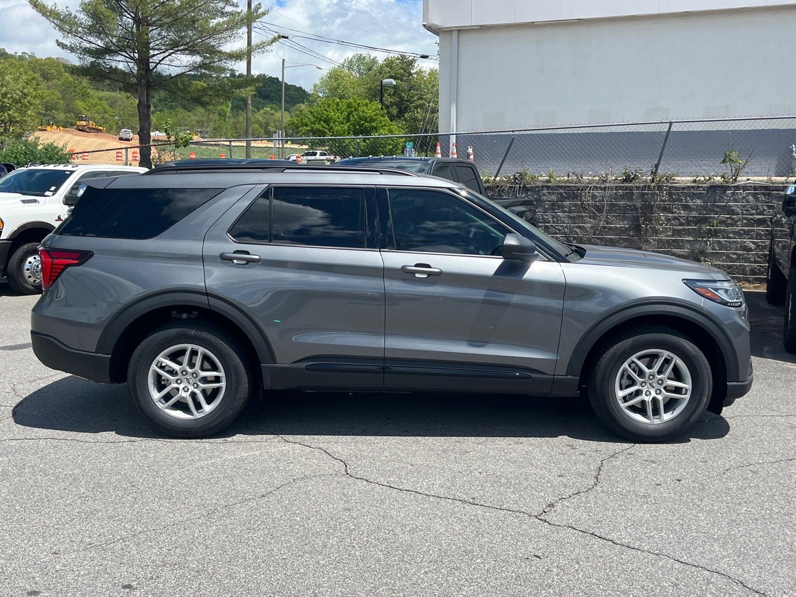 2026 Ford Explorer Active w/200A Pkg