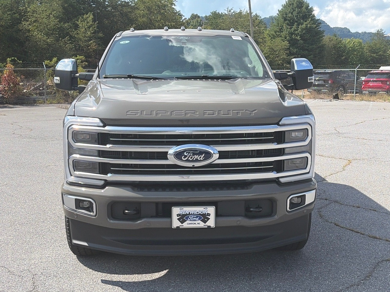 2026 Ford Super Duty F-350 SRW Platinum