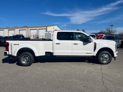 2026 Ford Super Duty F-350 DRW Platinum