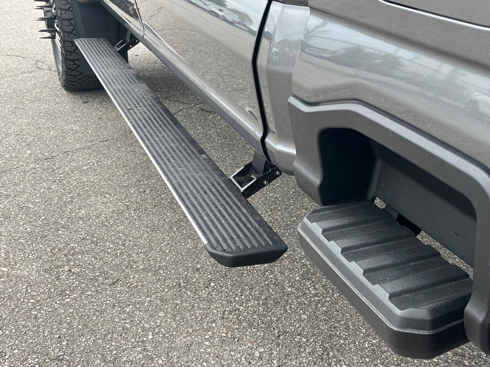 2025 Ford Super Duty F-450 DRW Lariat DRW
