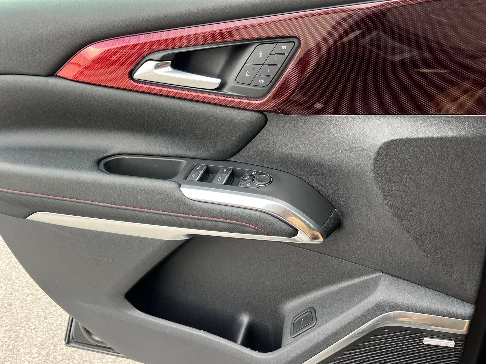 2024 Chevrolet Traverse AWD RS