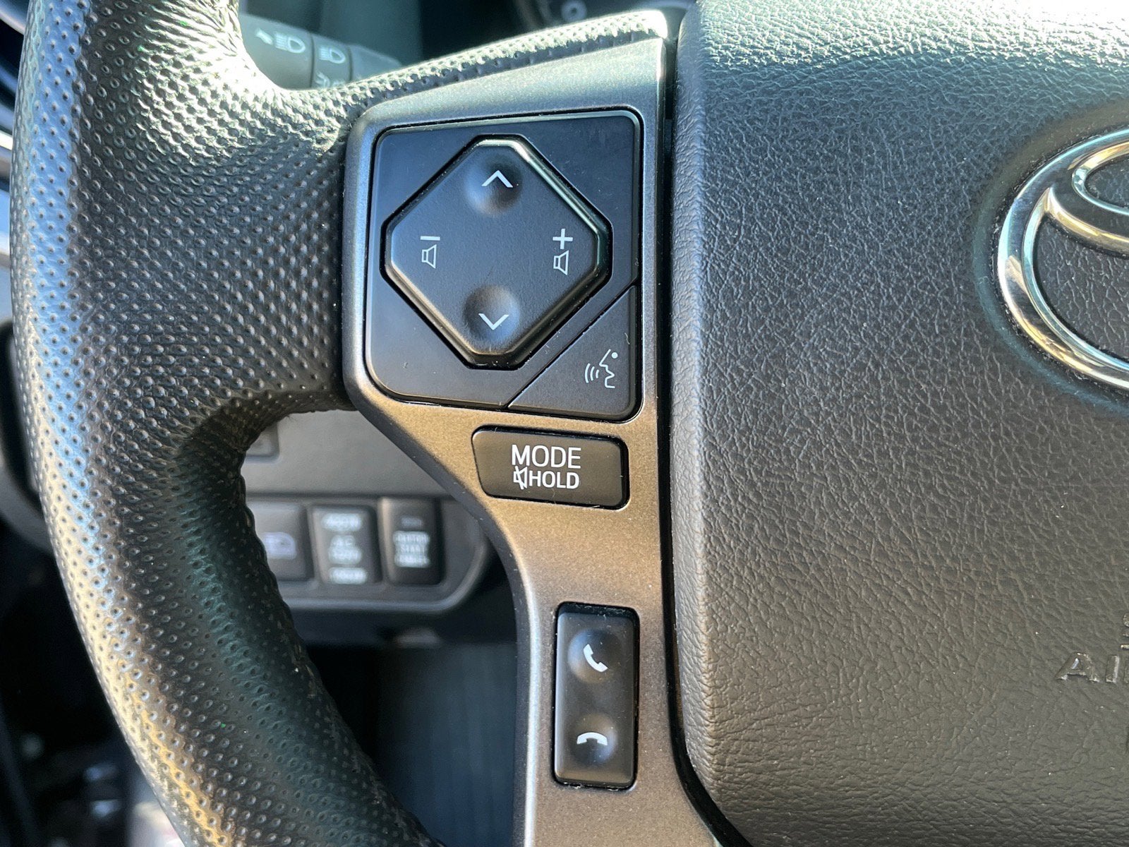 2022 Toyota Tacoma 4WD TRD Off Road