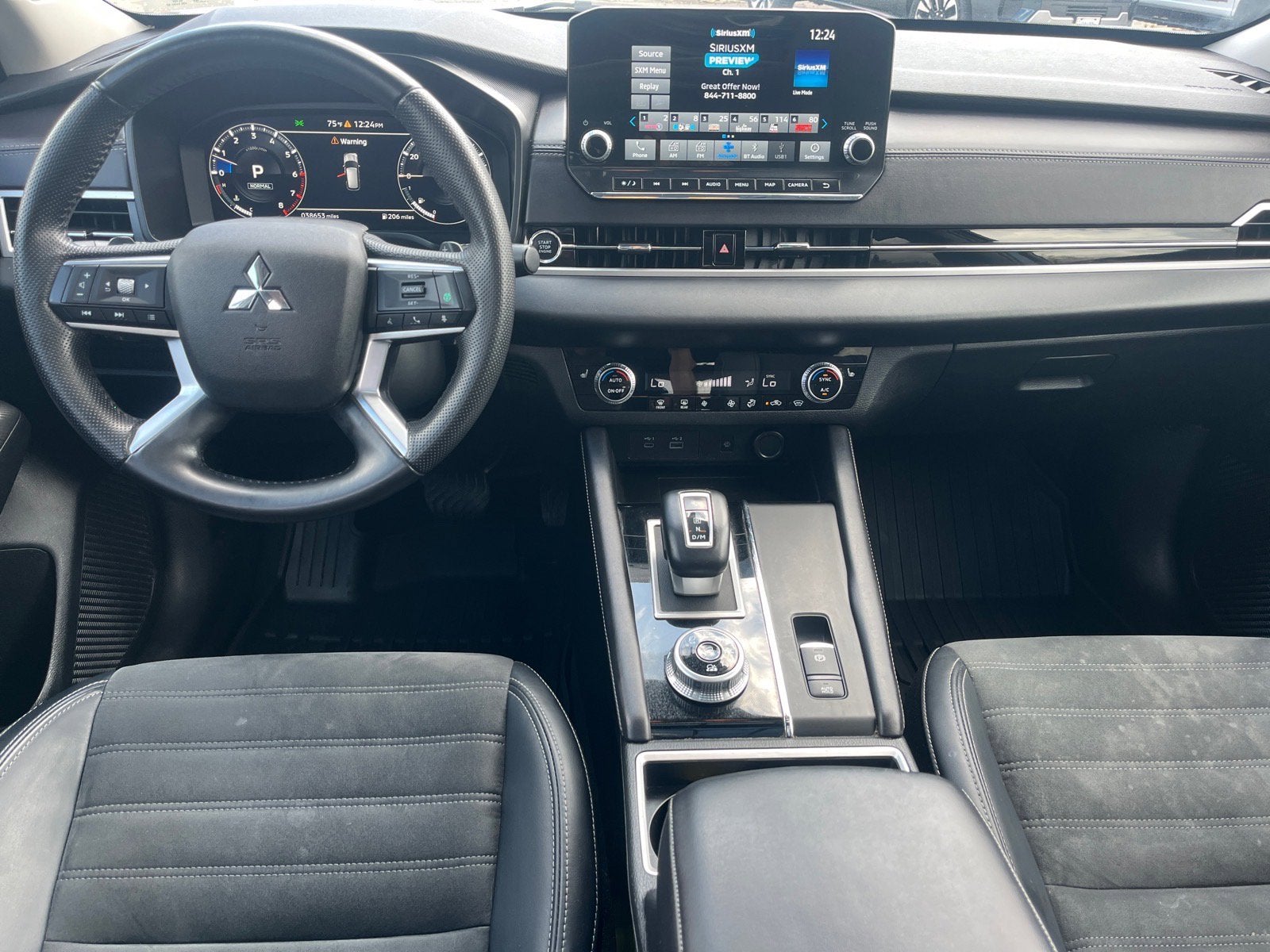 2024 Mitsubishi Outlander SE