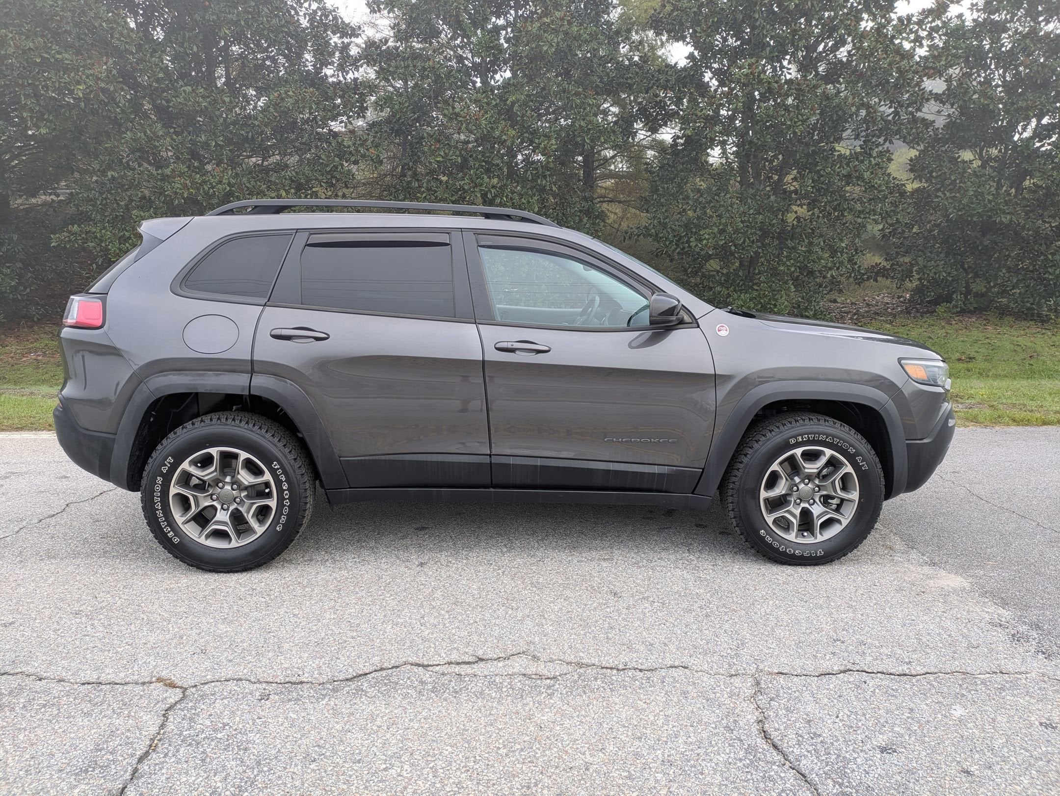 2022 Jeep Cherokee Trailhawk