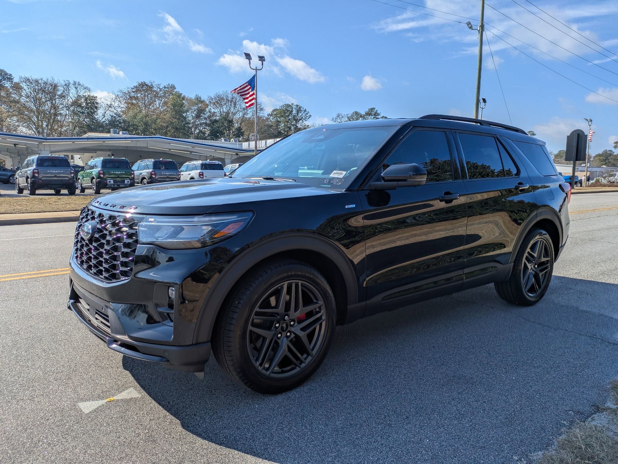 2025 Ford Explorer ST-Line