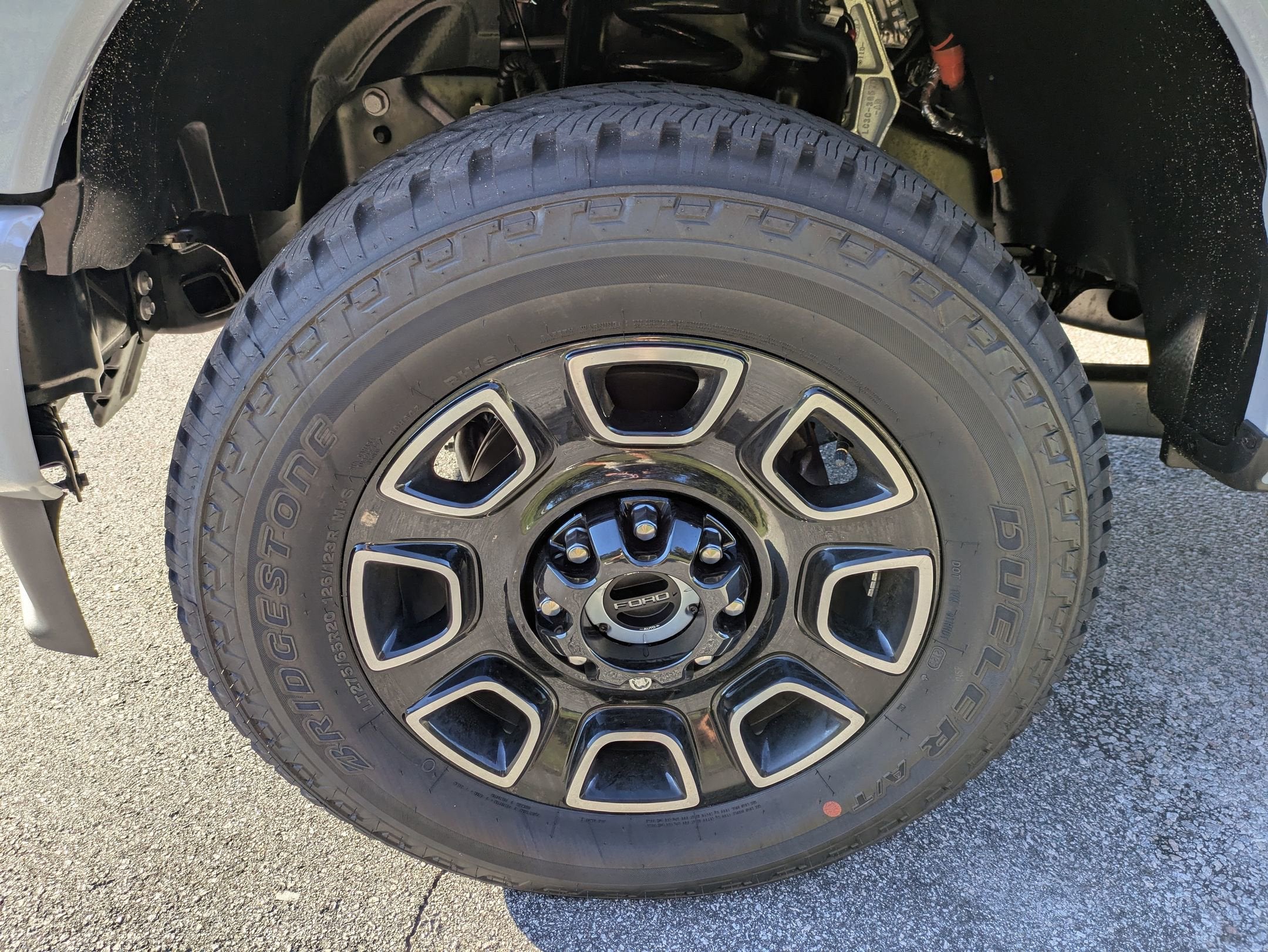 2025 Ford Super Duty F-350 SRW Platinum