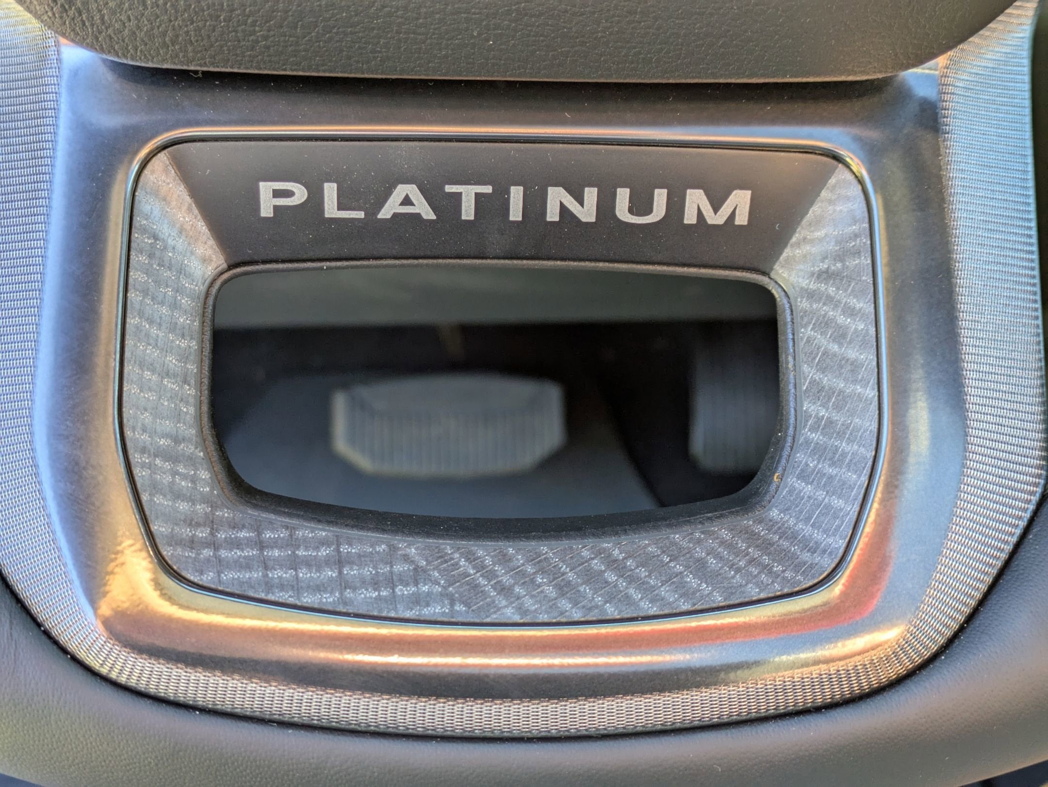 2025 Ford Super Duty F-350 SRW Platinum