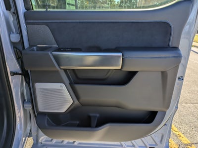 2025 Ford Super Duty F-350 SRW Platinum