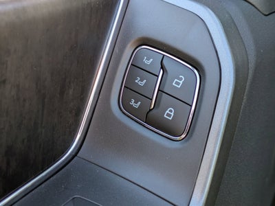 2025 Ford Super Duty F-350 SRW F-350® Lariat®