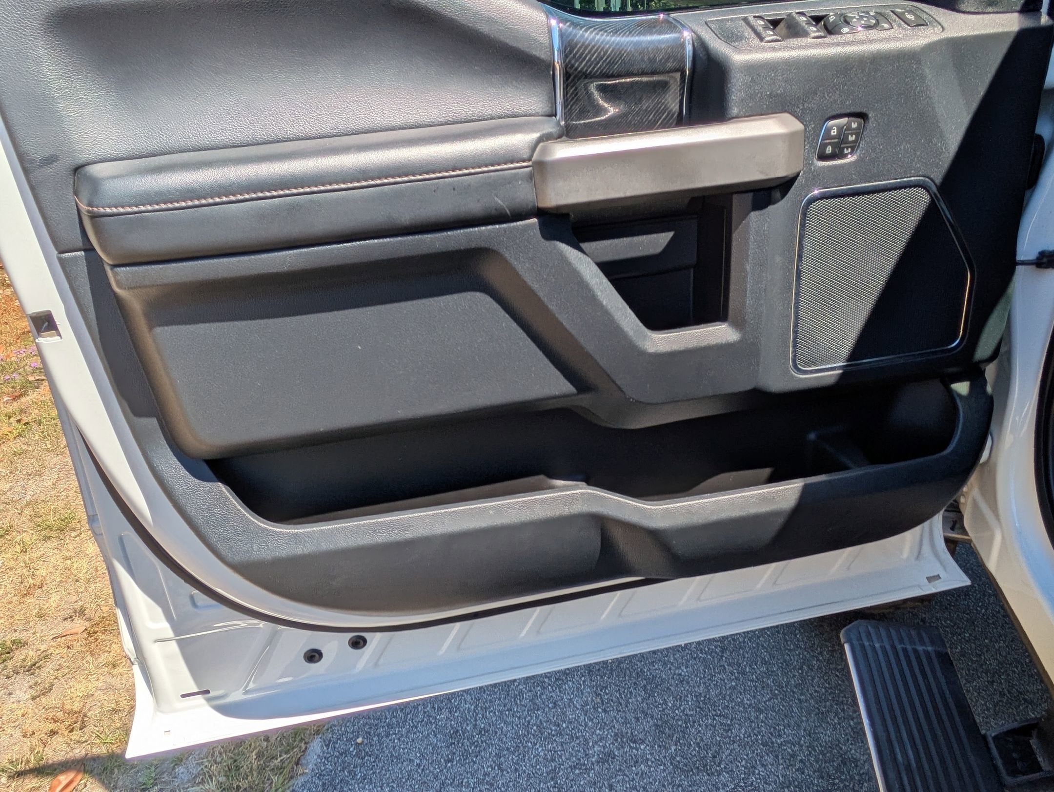 2022 Ford Super Duty F-350 SRW Platinum