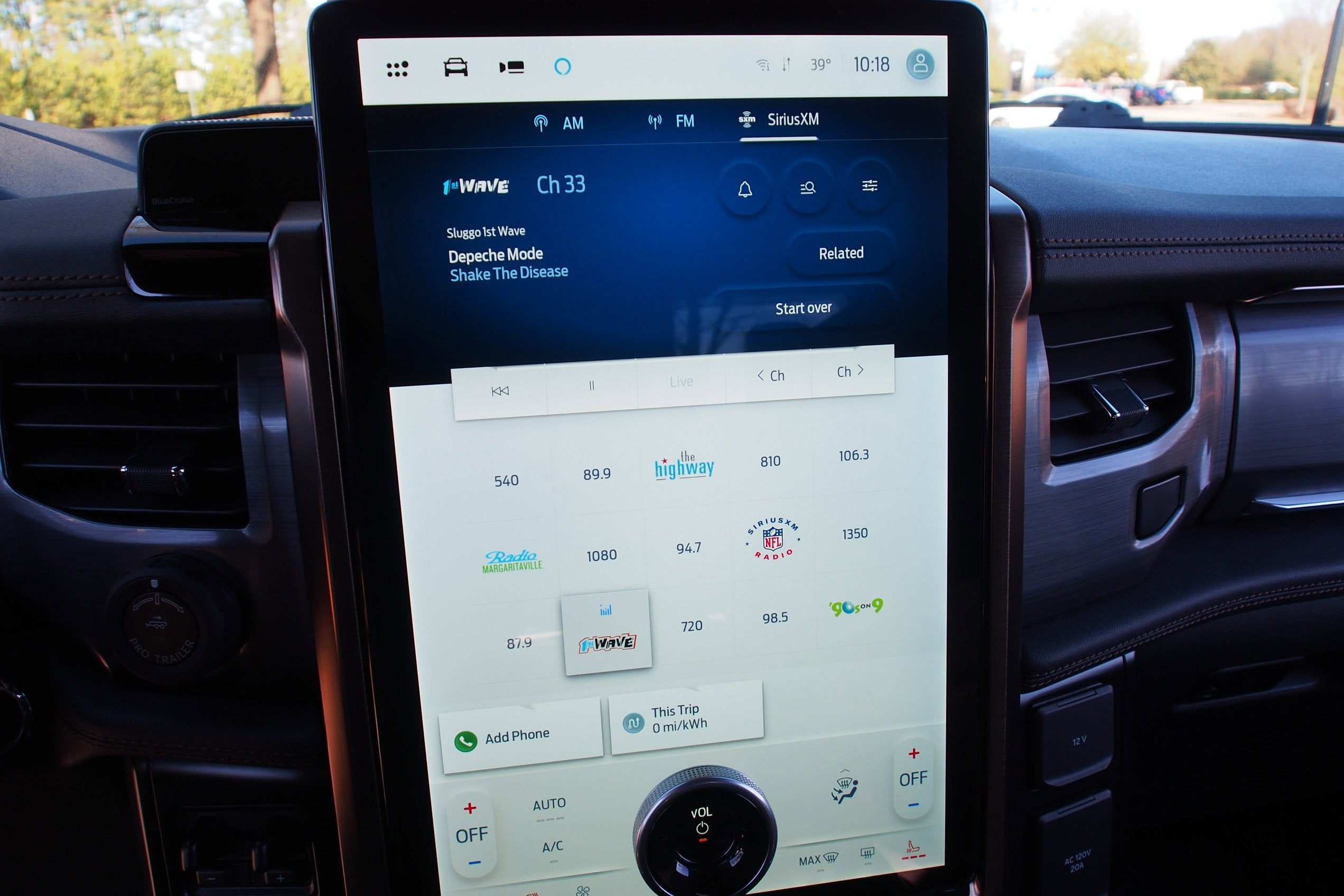 2023 Ford F-150 Lightning LARIAT