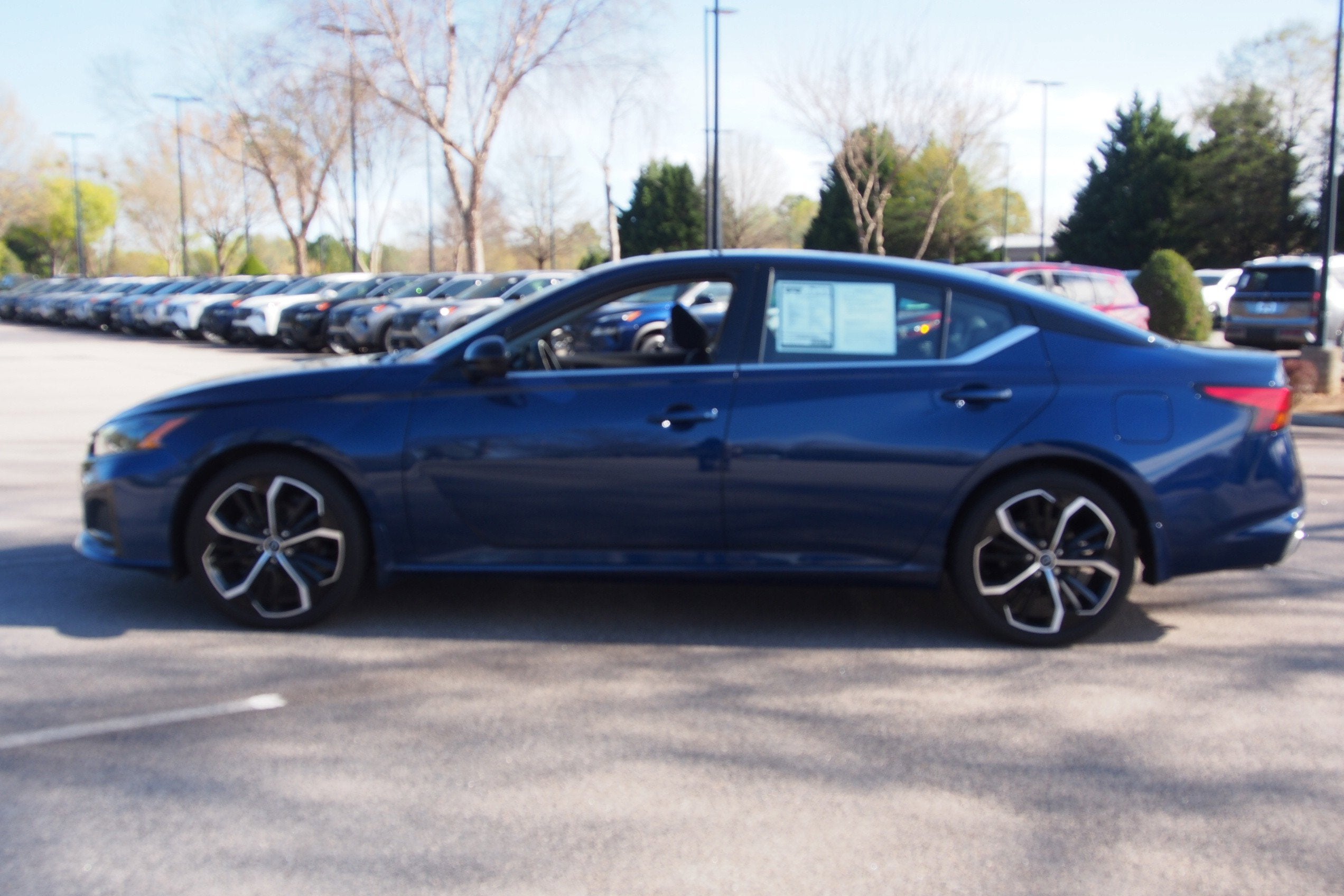 2024 Nissan Altima 2.5 SR