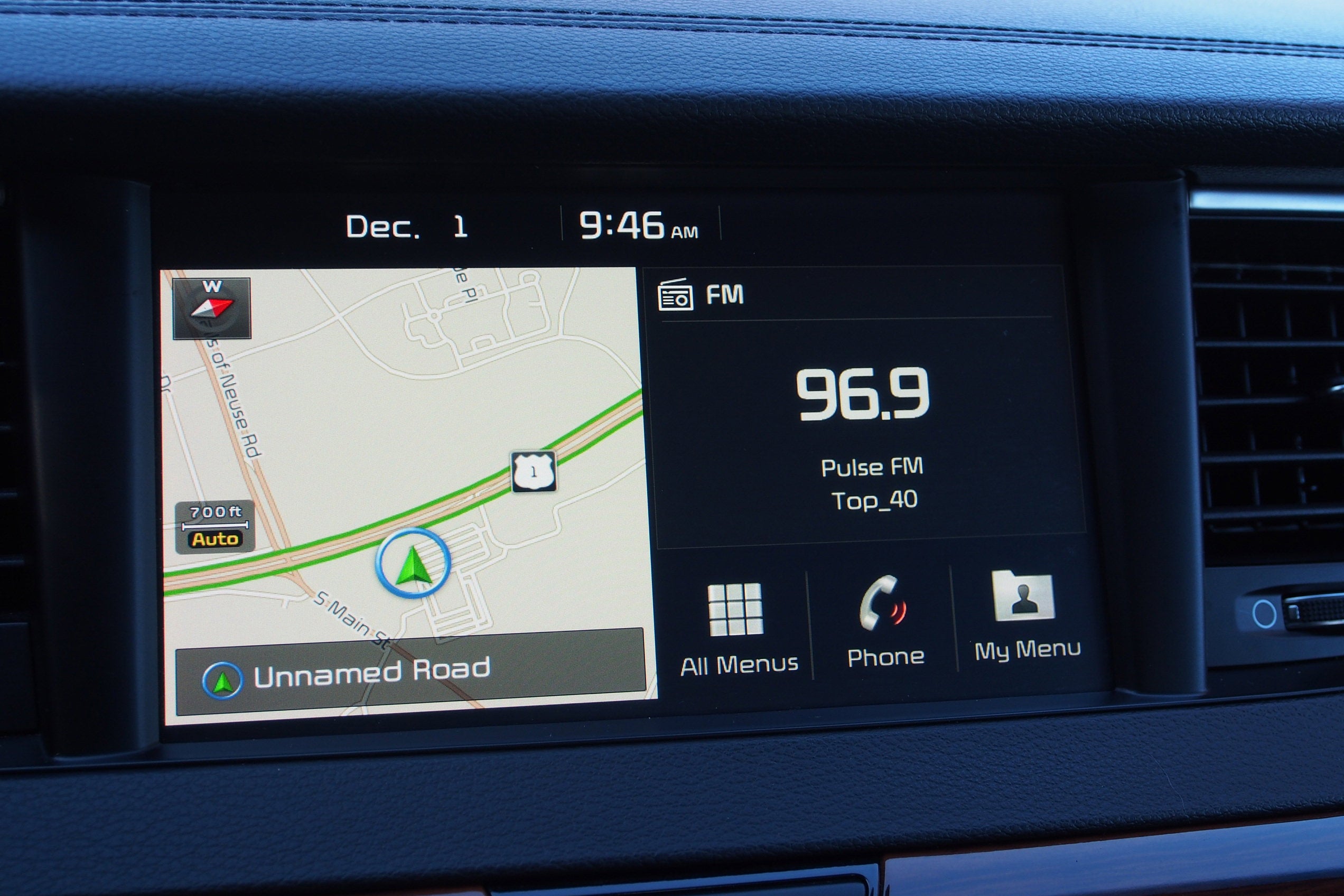 2019 Kia Cadenza Technology