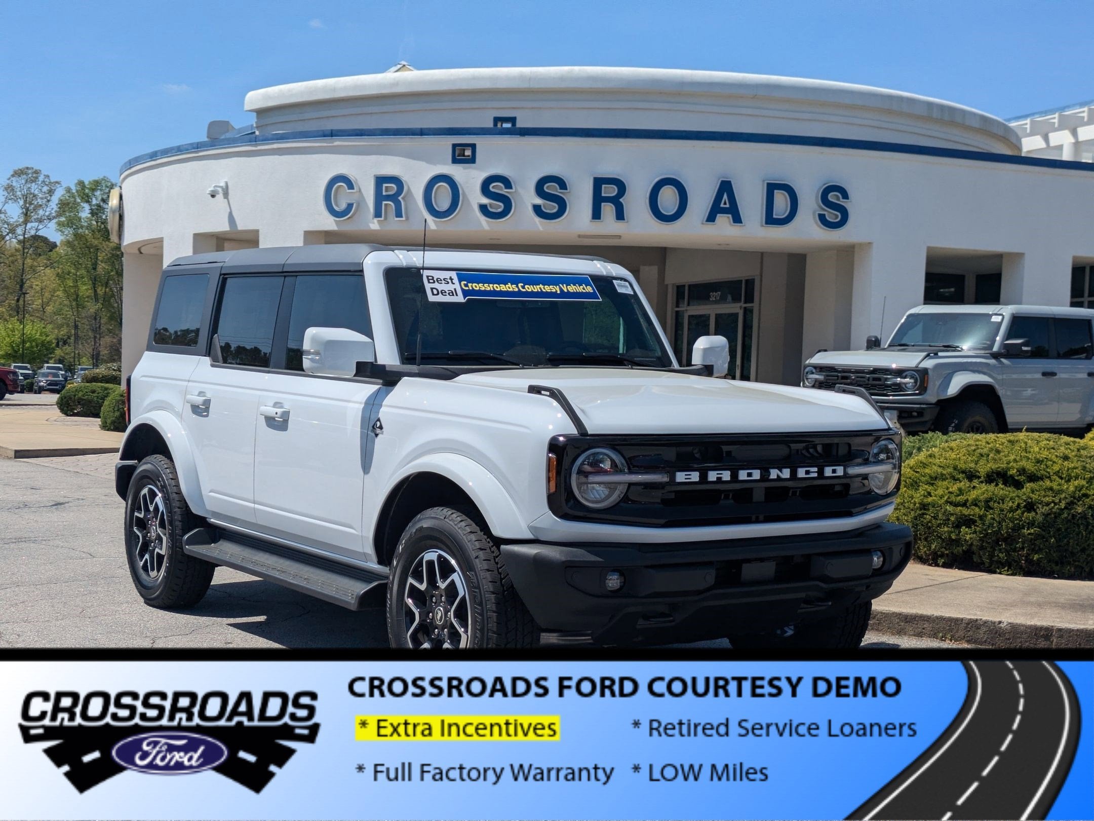 2025 Ford Bronco Outer Banks - Crossroads Courtesy Demo