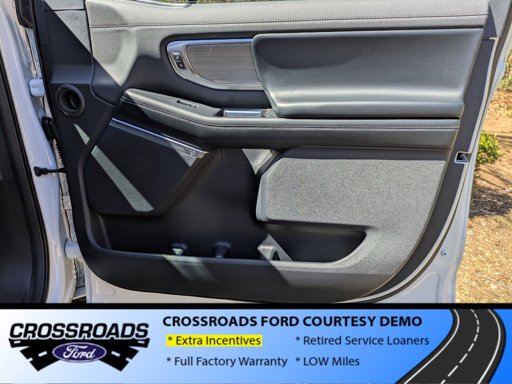 2025 Ford Expedition Platinum - Crossroads Courtesy Demo