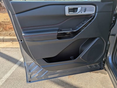 2024 Ford Explorer ST-Line