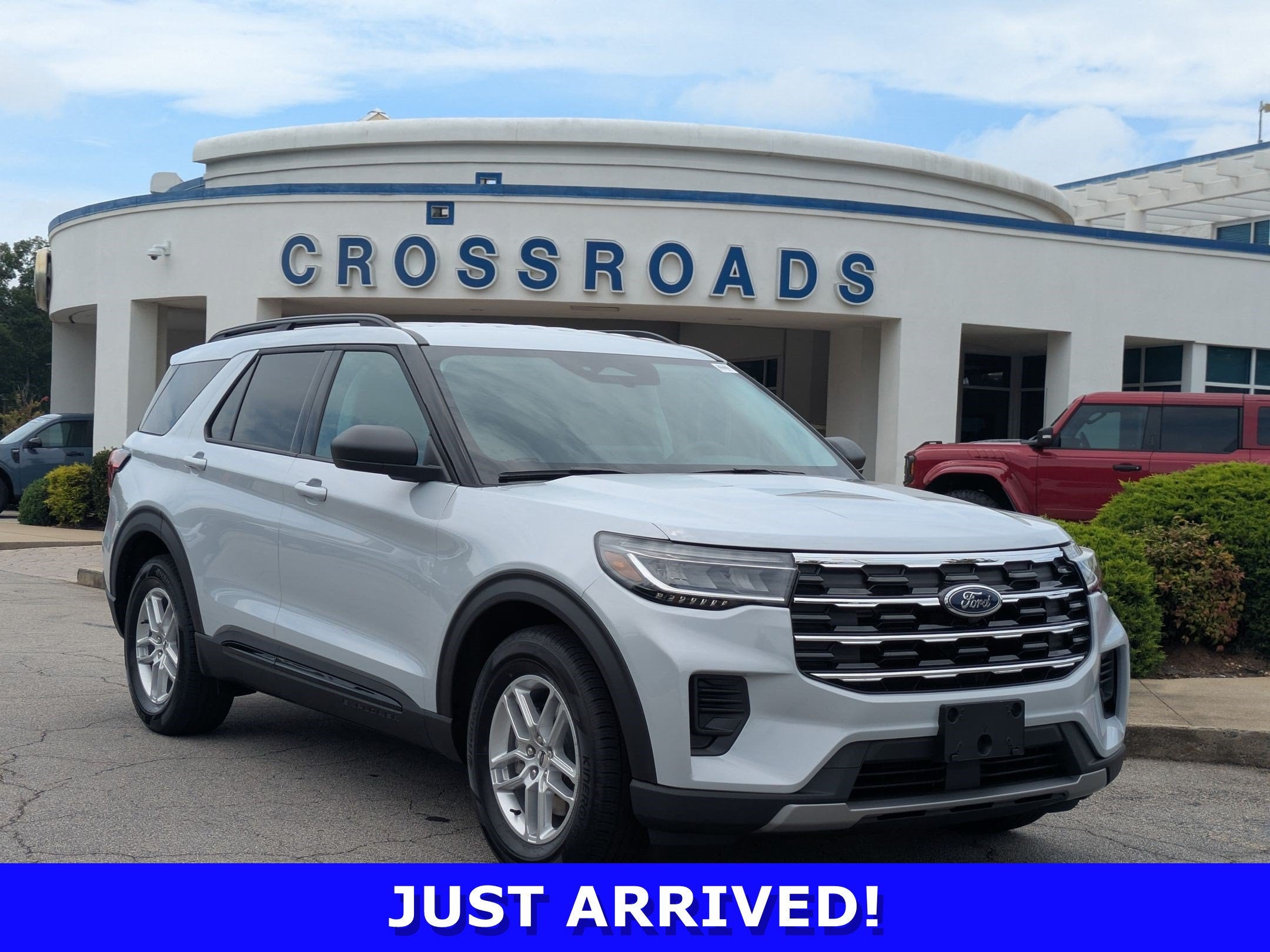 2026 Ford Explorer Active w/200A Pkg